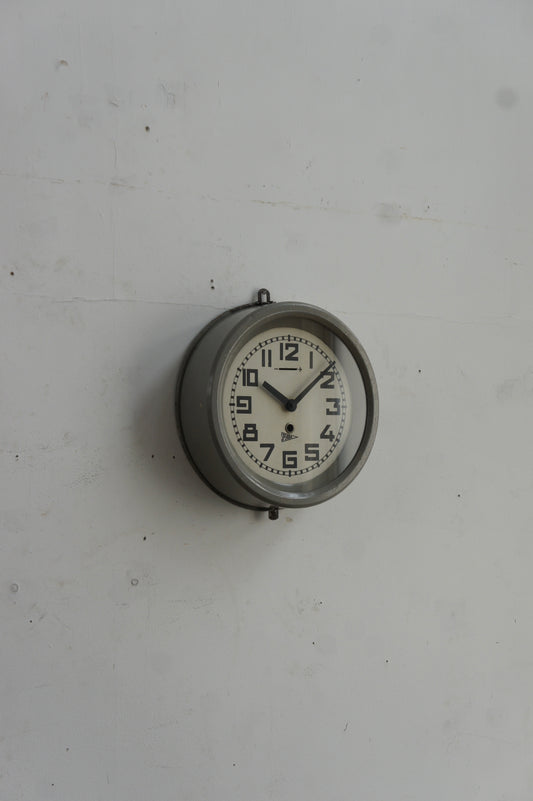 SPENDIA Wall clock / gris