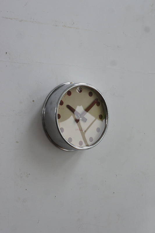 BRILLIÉ Wall Clock / Red dot index