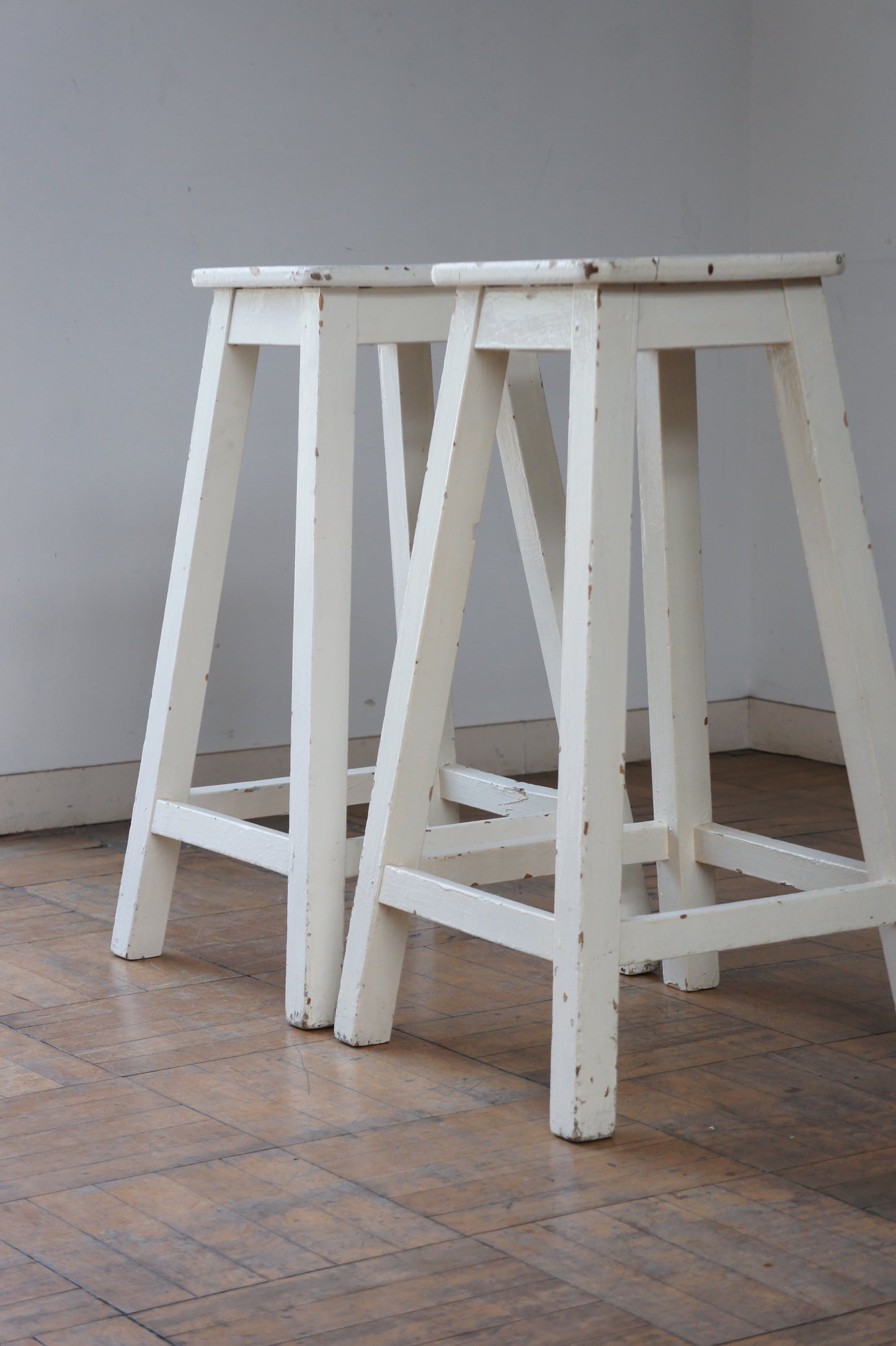 GOMENOL Wood stool 78